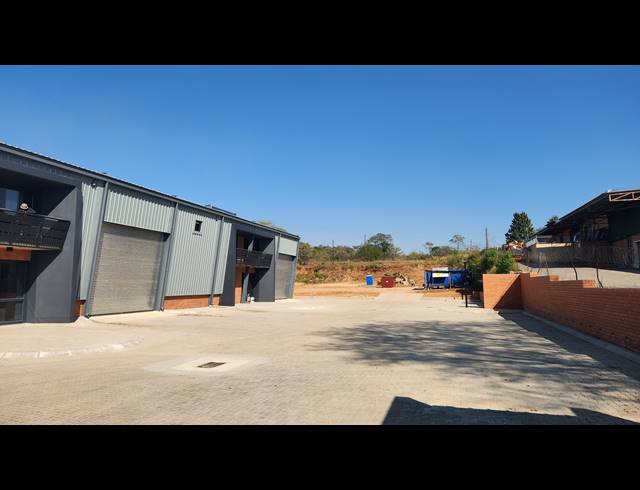 3,230M² VACANT LAND FOR SALE IN RIVERSIDE INDUSTRIAL PARK